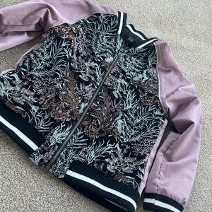 BOMBER JACKET